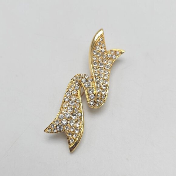 Vintage Monet Gold Tone Clear Rhinestone Bow Pin Brooch - Picture 2 of 5